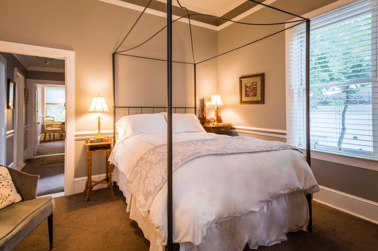Inn St Helena 세인트 헬레나 외부 사진